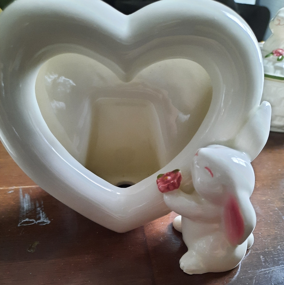 Heart-Shaped Bunny Picture Frame